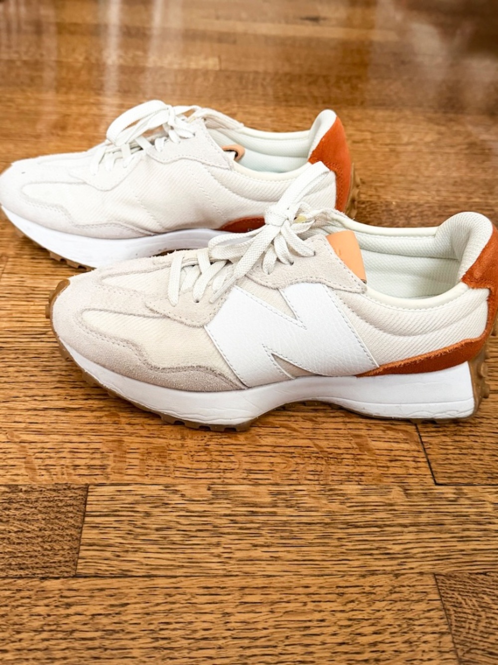 NEW BALANCE 327 Sea salt with rust oxide size 6.5 Mens / 8 Women's